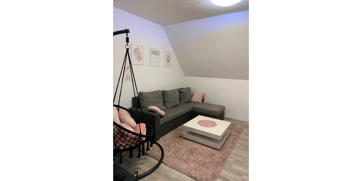 Dachgeschoßwohnung Hattingen - 2.5 Zimmer, 45 m&sup2;, 415&euro; | Angebot:25541379