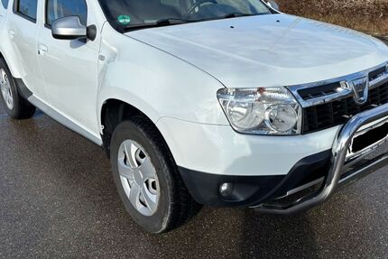 Dacia Duster 163.300 km 4.750 &euro; Zimmern 78658