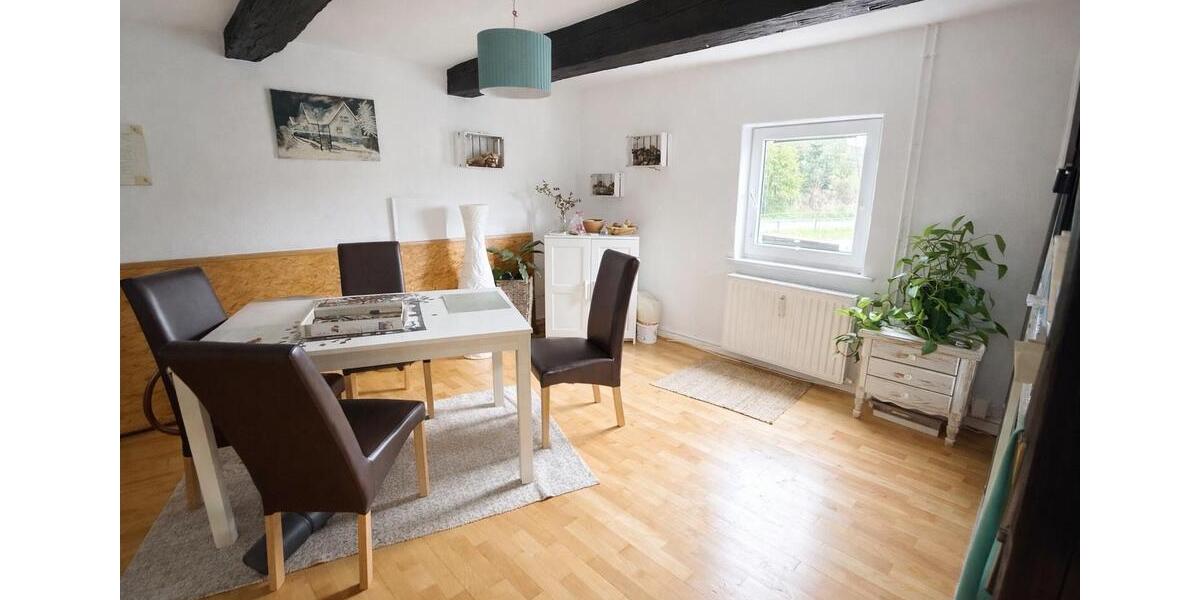Etagenwohnung Sundern (Sauerland) - 2.5 Zimmer, 74 m&sup2;, 750&euro; | Angebot:26395403