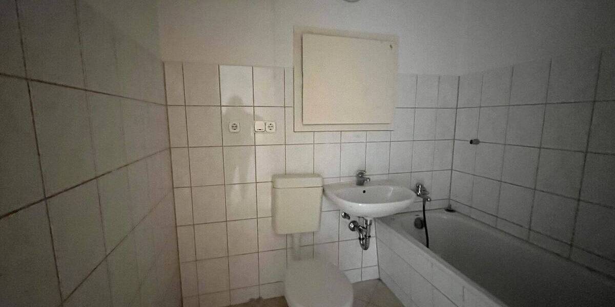 Etagenwohnung Zwickau Pölbitz - 4 Zimmer, 90 m&sup2;, 449&euro; | Angebot:25997843