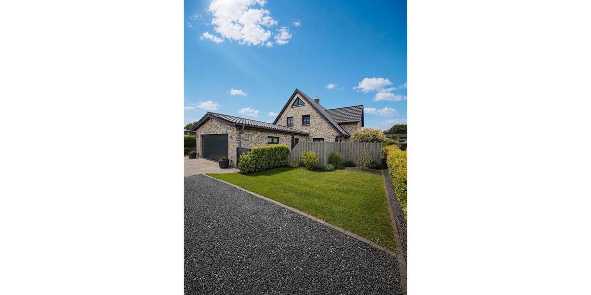 Einfamilienhaus Harrislee - 8 Zimmer, 204 m&sup2;, 899.000&euro; | Angebot:27146919
