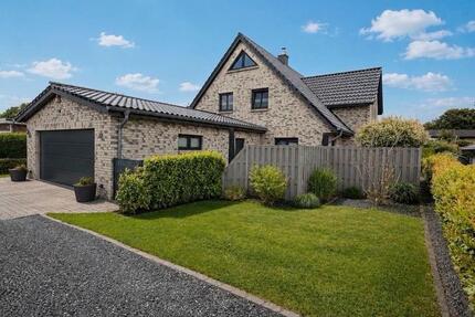 Haus Harrislee - 8 Zimmer, 204 m&sup2;, 899.000&euro; | Angebot:27146919