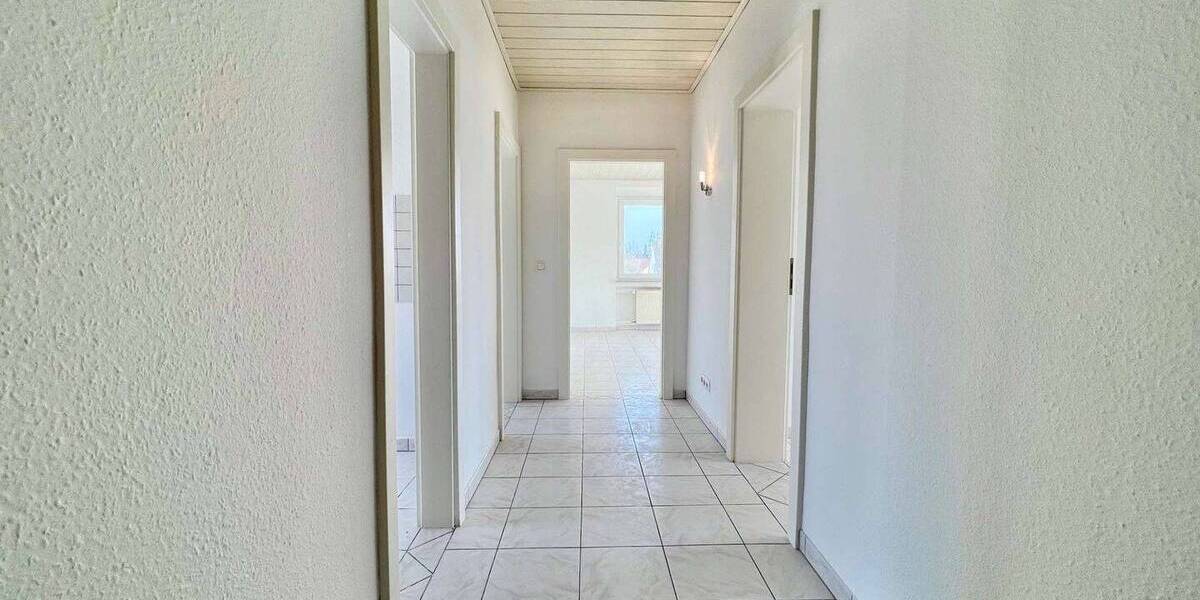 Etagenwohnung Hanau Lamboy - 3 Zimmer, 81 m&sup2;, 1.050&euro; | Angebot:25940615