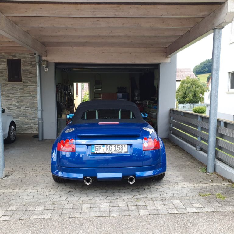 TT