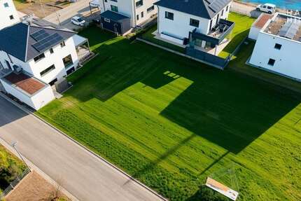 Grundstück zu verkaufen in Hildrizhausen 250.000 € 240 m² zimmer