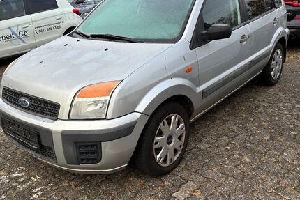 Ford Fusion 233.000 km 790 € Hattersheim 65795