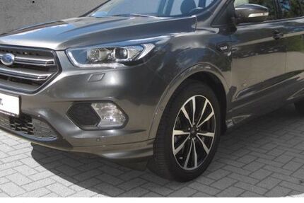 Ford Kuga 99.723 km 17.489 € Cottbus 03044