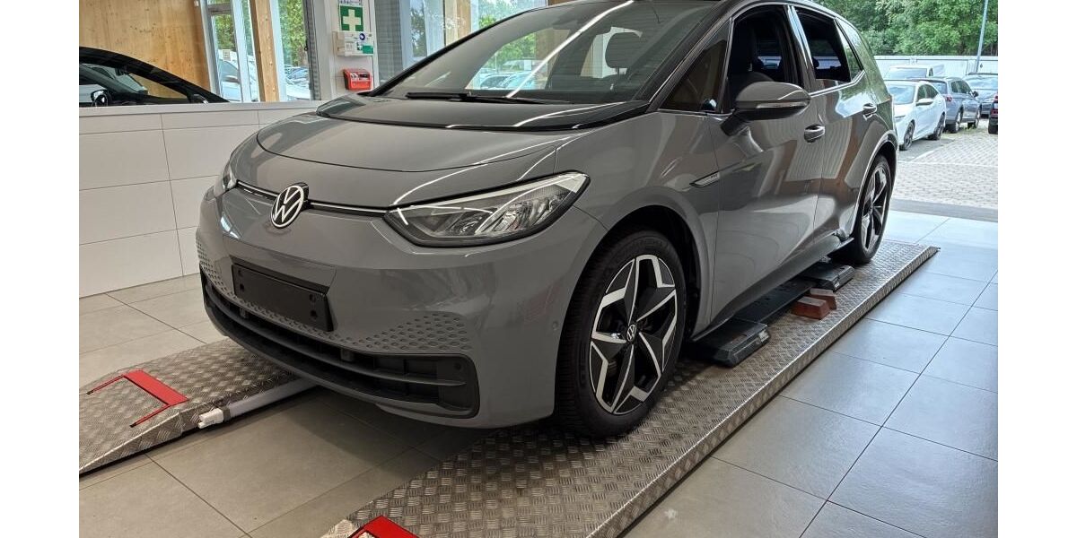 VW ID.3 29.259 km 23.479 &euro; Erfurt 99098