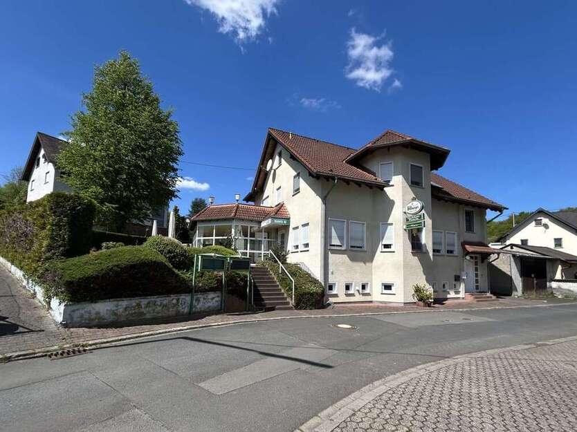 Haus zum Kaufen in Gunderath 395.000 € 162.38 m²