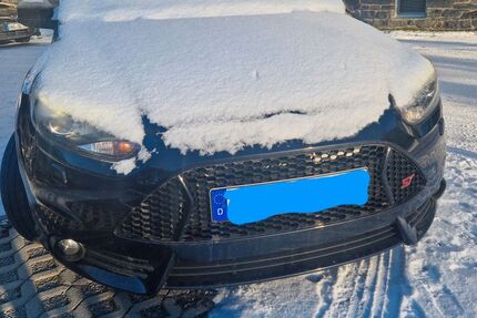 Ford Focus 148.283 km 10.800 € Annaberg Buchholz 09456