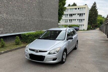 Hyundai i30 160.000 km 2.990 &euro; Aachen 52078