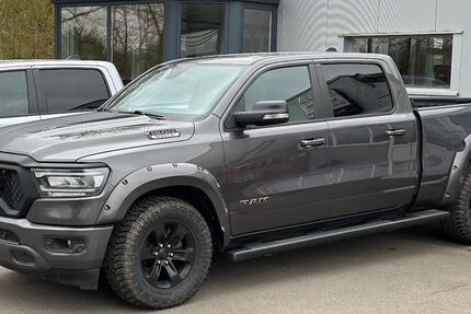 Dodge RAM 44.000 km 49.900 &euro; Herford 32051