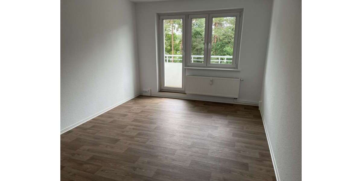 Etagenwohnung Eberswalde Brandenburgisches Viertel - 3 Zimmer, 61 m&sup2;, 430&euro; | Angebot:27304042