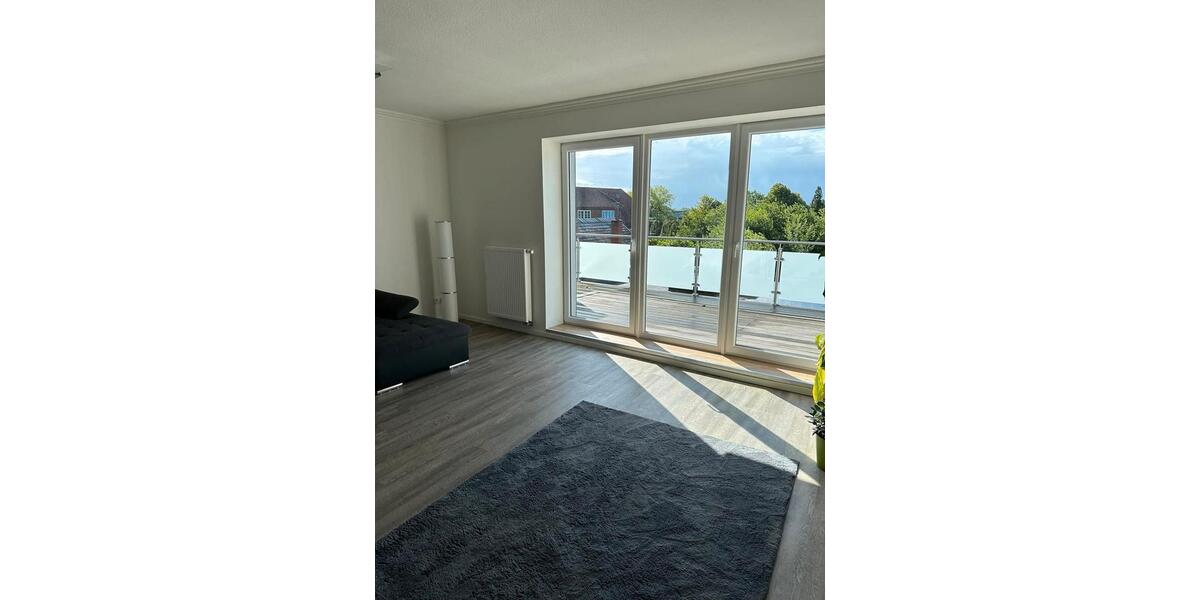 Einfamilienhaus Schleswig - 9 Zimmer, 257 m&sup2;, 2.250&euro; | Angebot:26458911