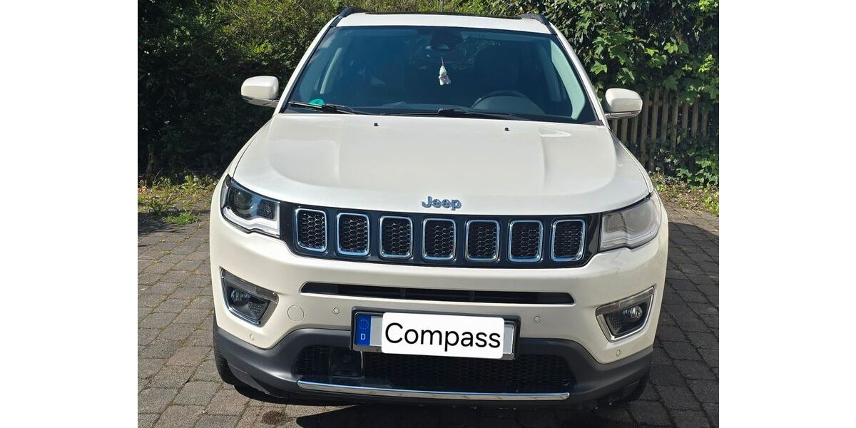 Jeep Compass 93.600 km 17.900 &euro; Bochum 44879