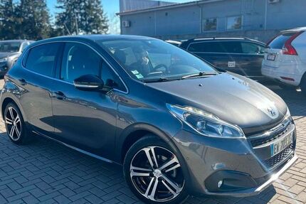 Peugeot 208 108.000 km 8.700 &euro; Königswinter 53639