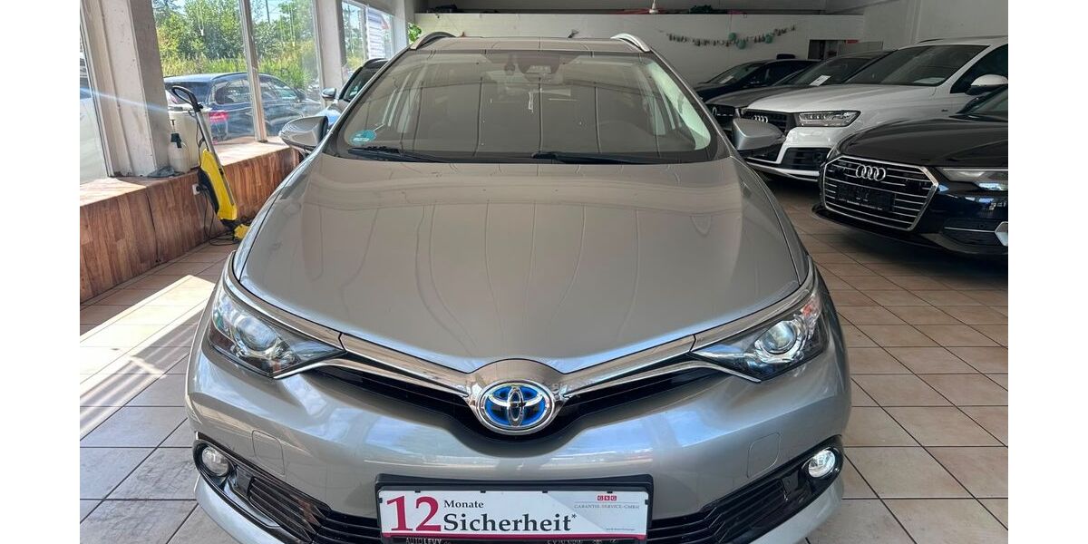 Toyota Auris 85.000 km 14.900 &euro; Bonn 53119