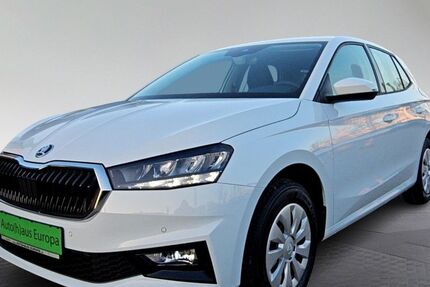 Skoda Fabia 4.500 km 19.490 &euro; Berlin 10365