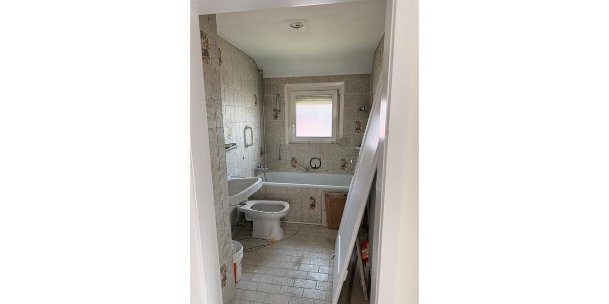 Dachgeschoßwohnung Bondorf - 3 Zimmer, 75 m&sup2;, 1.000&euro; | Angebot:26660124