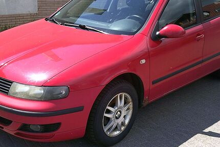Seat Leon 260.520 km 999 &euro; Eisfeld 98673