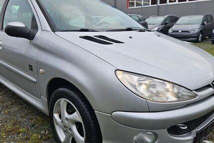 Peugeot 206 93.000 km 3.999 &euro; Kelkheim 65779