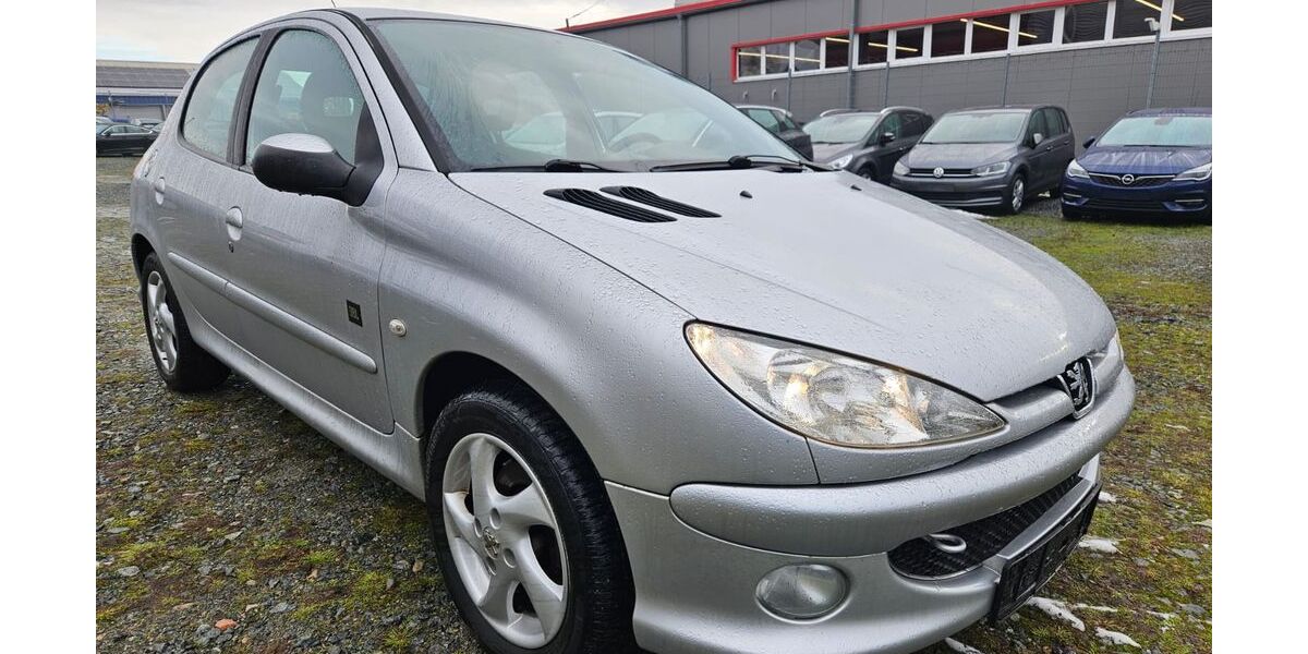 Peugeot 206 93.000 km 3.999 &euro; Kelkheim 65779