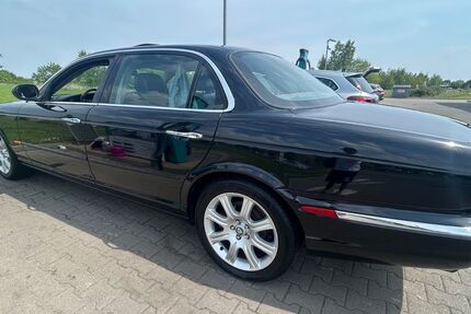 Jaguar XJ8 233.000 km 5.500 &euro; Wiedemar 04509