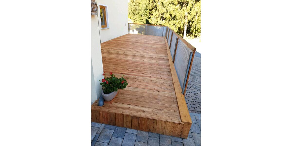 Zweifamilienhaus mit Nebengebäuden und großer Wiese zu verkaufen 15 zimmer