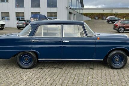 Mercedes-Benz 190 36.560 km 8.890 &euro; Hellenthal/Kehr 53940