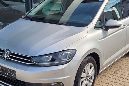 VW Touran 119.560 km 22.390 € Feldkirchen-Westerham (25 min von München) 83620