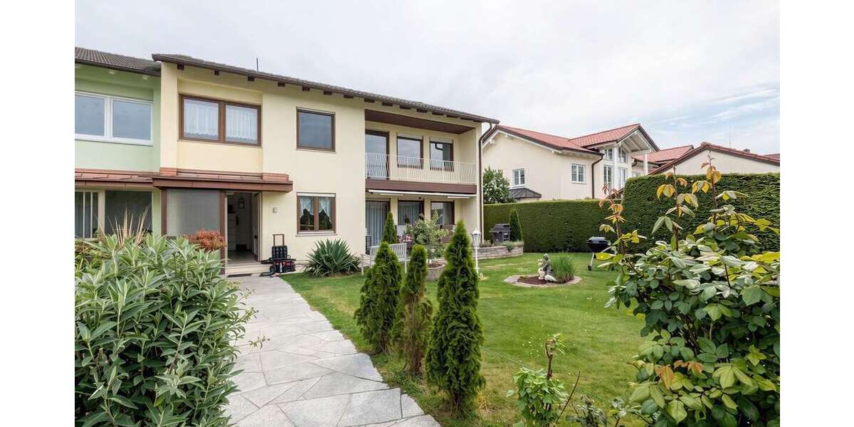 Etagenwohnung Pliening - 3 Zimmer, 92 m&sup2;, 1.490&euro; | Angebot:26550776