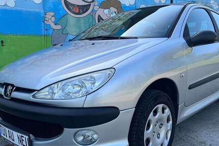 Peugeot 206 98.000 km 2.999 &euro; Linter 65550