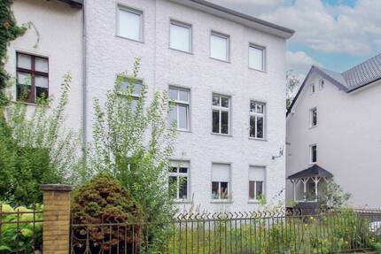 Haus Oranienburg - 9 Zimmer, 250 m&sup2;, 595.000&euro; | Angebot:26028518