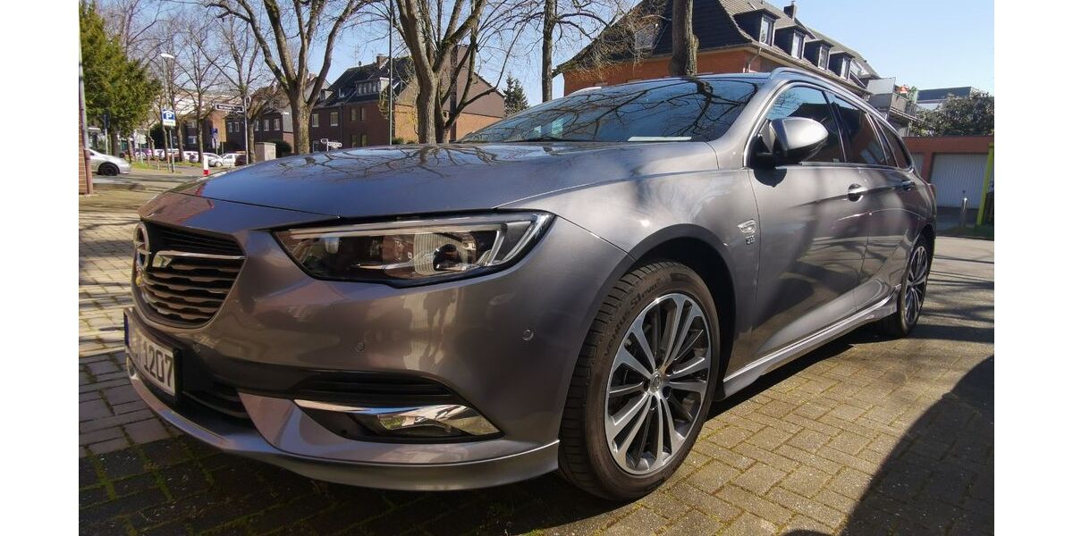 Opel Insignia 115.000 km 10.200 &euro; Düsseldorf 40589