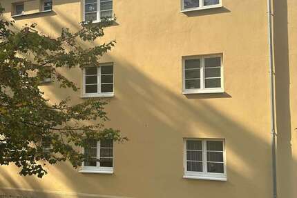 Wohnung zum Kaufen in Plauen 31.000 € 62.8 m² 3 zimmer