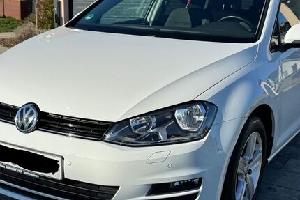 VW Golf 127.000 km 7.499 &euro; Waldsassen 95652