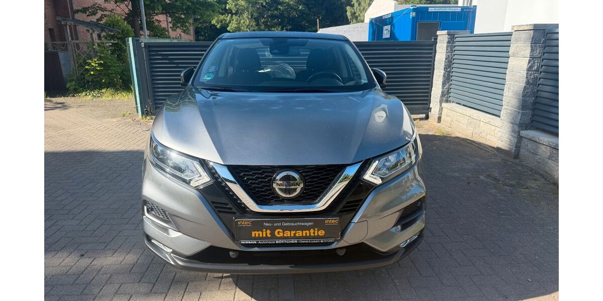 Nissan Qashqai 59.152 km 15.550 &euro; Bad Doberan 18209