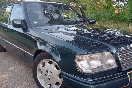 Mercedes 220