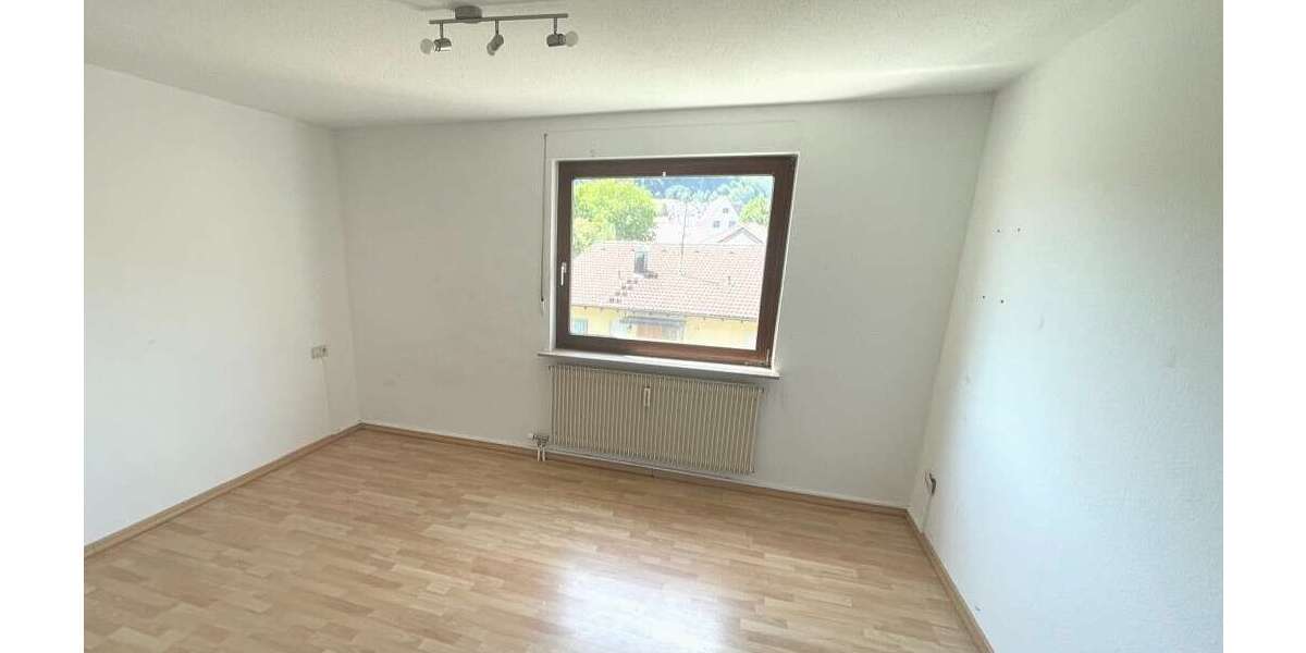 Etagenwohnung Gruibingen - 1.5 Zimmer, 30 m&sup2;, 350&euro; | Angebot:27143281