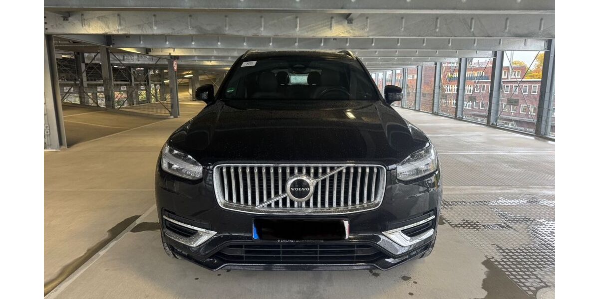 Volvo XC90 91.161 km 42.500 &euro; Stuttgart 70376