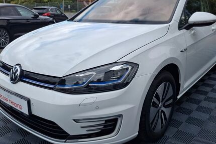 VW Golf 44.196 km 14.390 € Altendiez 65624