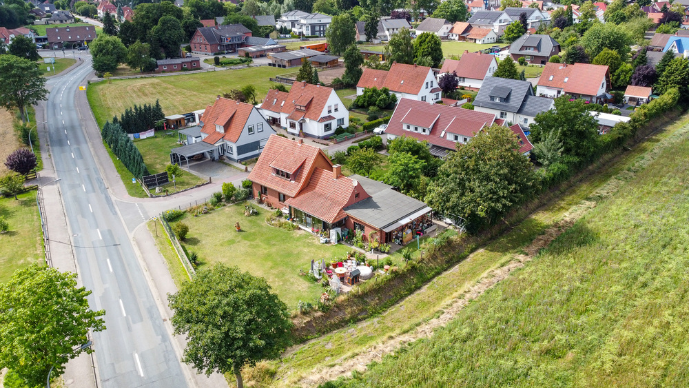 Wohngenuss mit Charme - gepflegtes Ein- bis Zweifamilienhaus mit Wintergarten - Einfamilienhaus Lemförde | Angebot:25862195