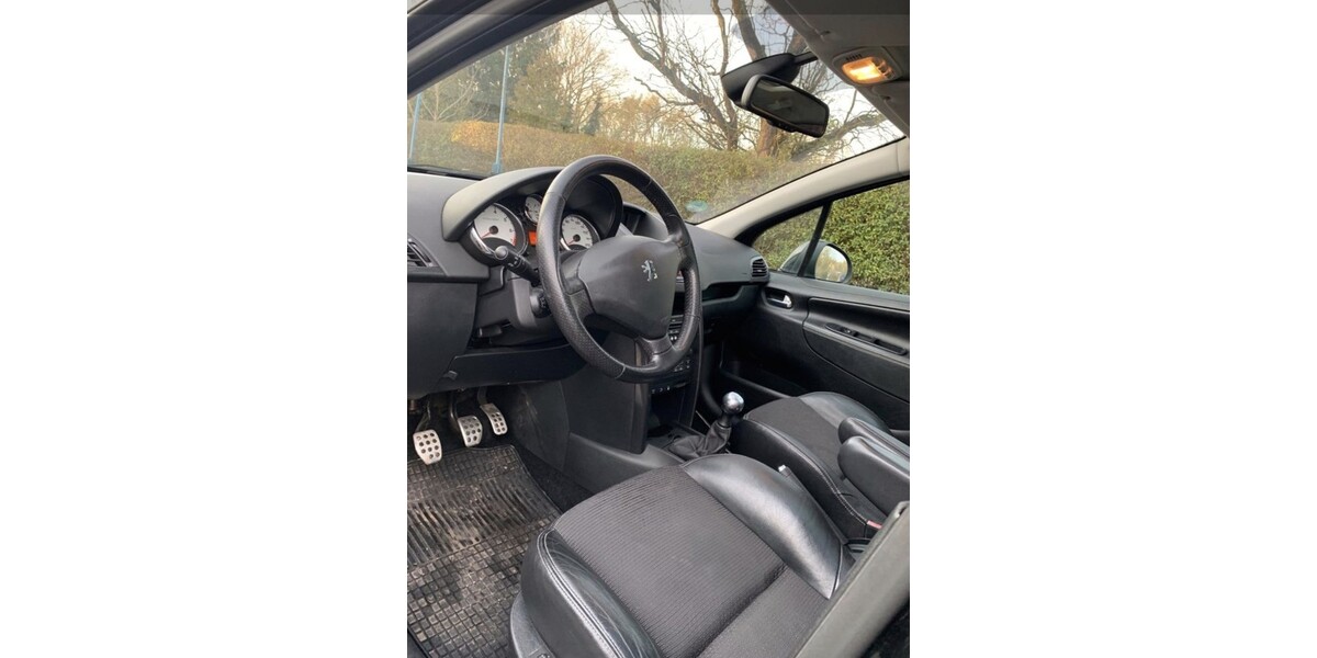 Peugeot 207 195.000 km 3.300 &euro; Güstrow 18273