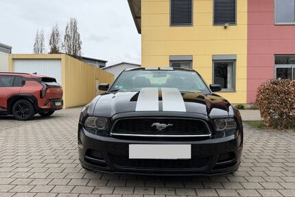 Ford Mustang 159.000 km 15.900 &euro; Fürth 90766