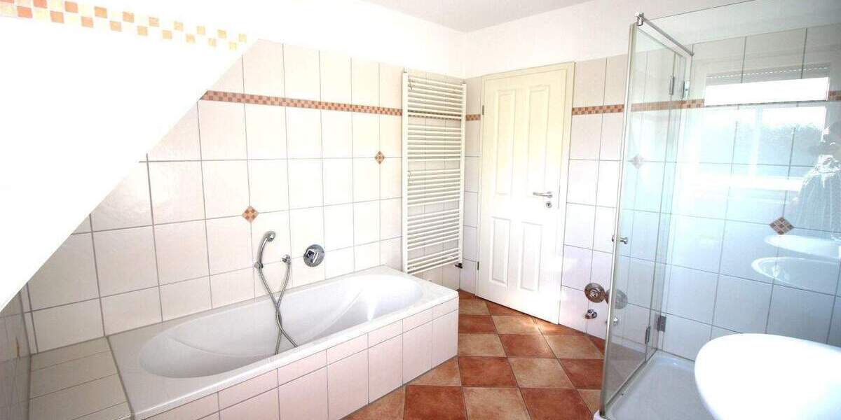 Mehrfamilienhaus, Wohnhaus Guderhandviertel - 8 Zimmer, 188 m&sup2;, 599.000&euro; | Angebot:25705246