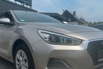 Hyundai i30 74.000 km 11.900 &euro; Riegelsberg 66292
