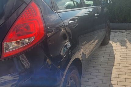 Ford Fiesta 149.500 km 2.333 € Aach 54298