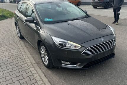 Ford Focus 120.000 km 9.900 € Ludwigshafen/Altrip 67122