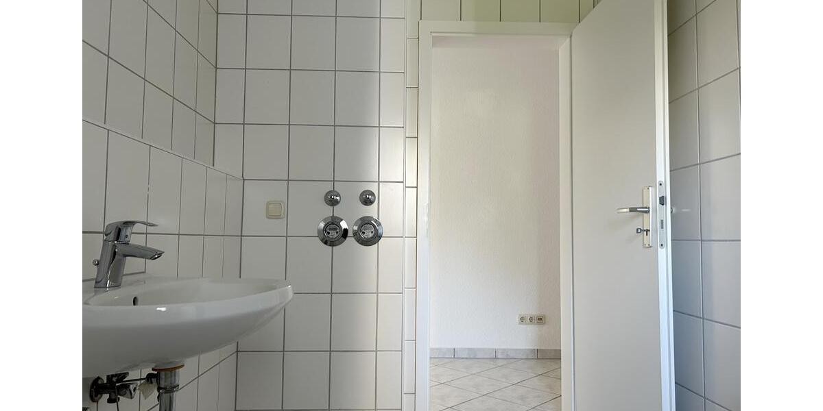 Etagenwohnung Dresden Prohlis - 3 Zimmer, 71 m&sup2;, 539&euro; | Angebot:26367403