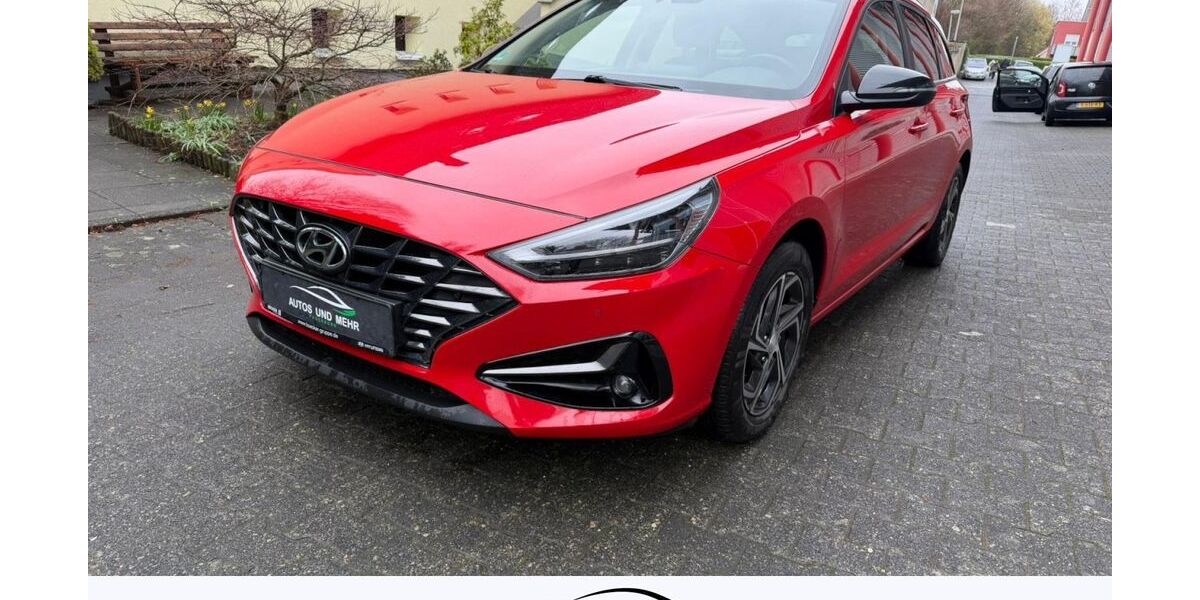 Hyundai i30 216.000 km 8.999 &euro; Paderborn 33100